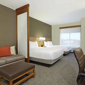 Queen Room Two Queen Beds
